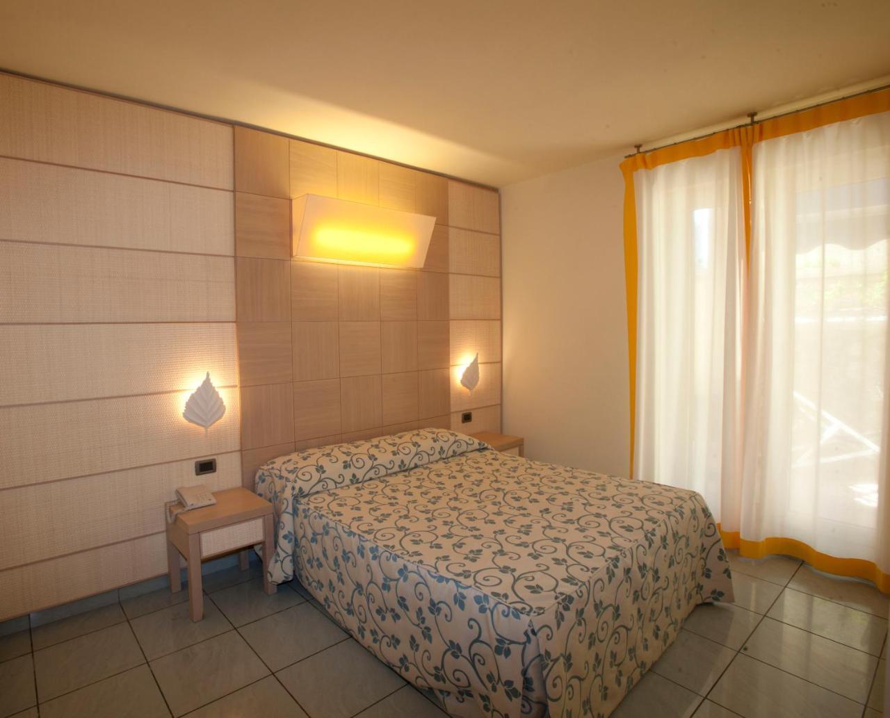 Hotel Gabbiano Сан-Доміно Номер фото